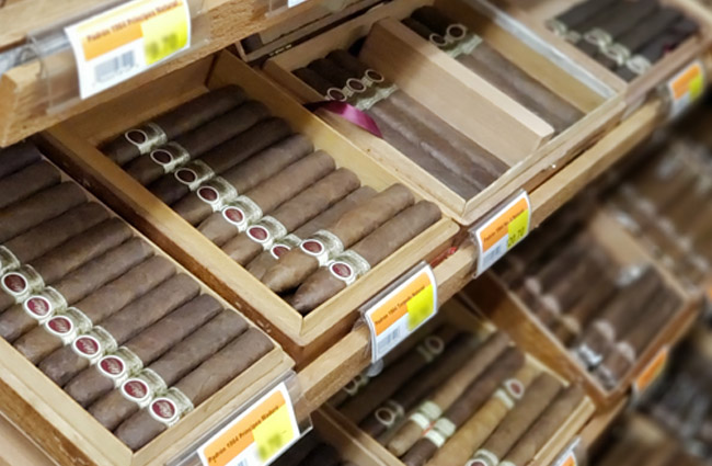Inside the Smokin Joes humidor